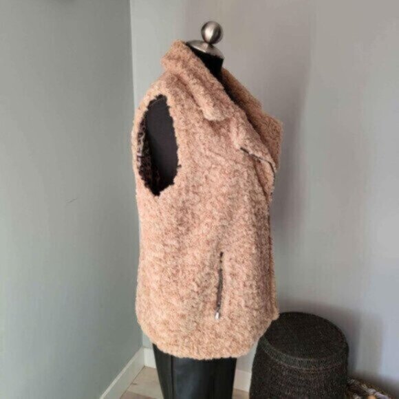 Yest Shearling Sherpa Teddy Vest womens   Sz 10 - Picture 9 of 10